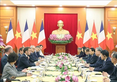 Tổng Bí thư Tô Lâm hội kiến Tổng thống Pháp
