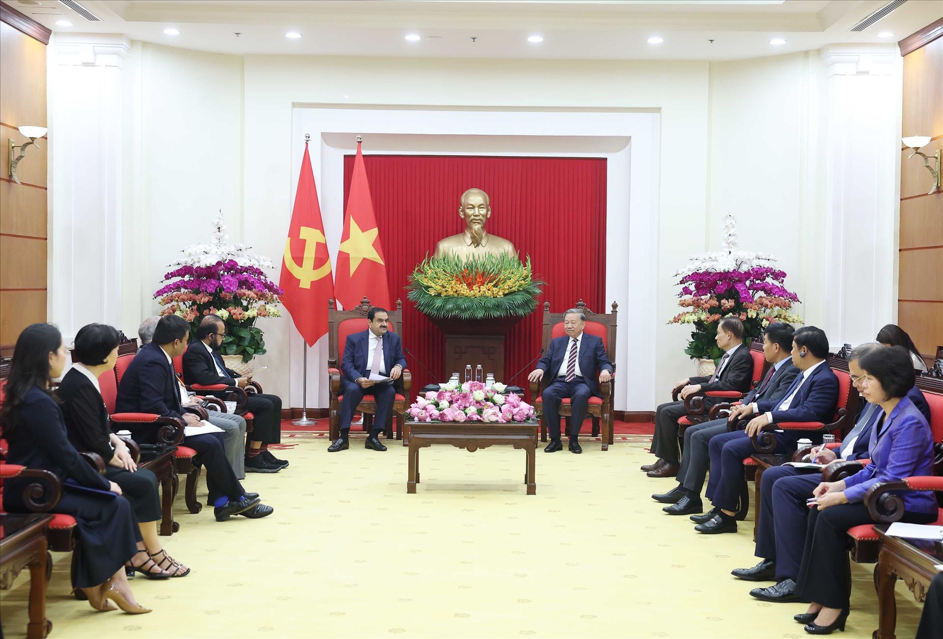 Tổng Bí thư Tô Lâm tiếp Chủ tịch tập đoàn Adani, Ấn Độ