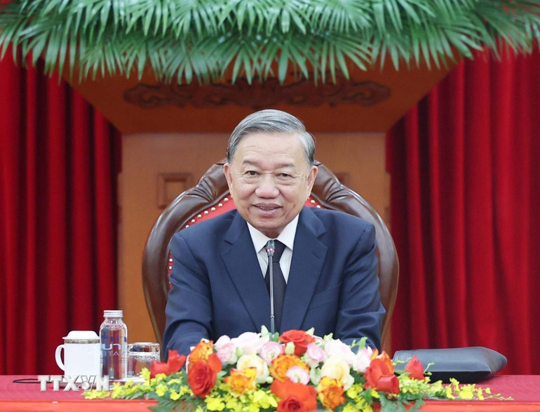 Tổng Bí thư Ban Chấp hành Trung ương Đảng Cộng sản Việt Nam Tô Lâm điện đàm với Chủ tịch Đảng Nhân dân Campuchia Hun Sen